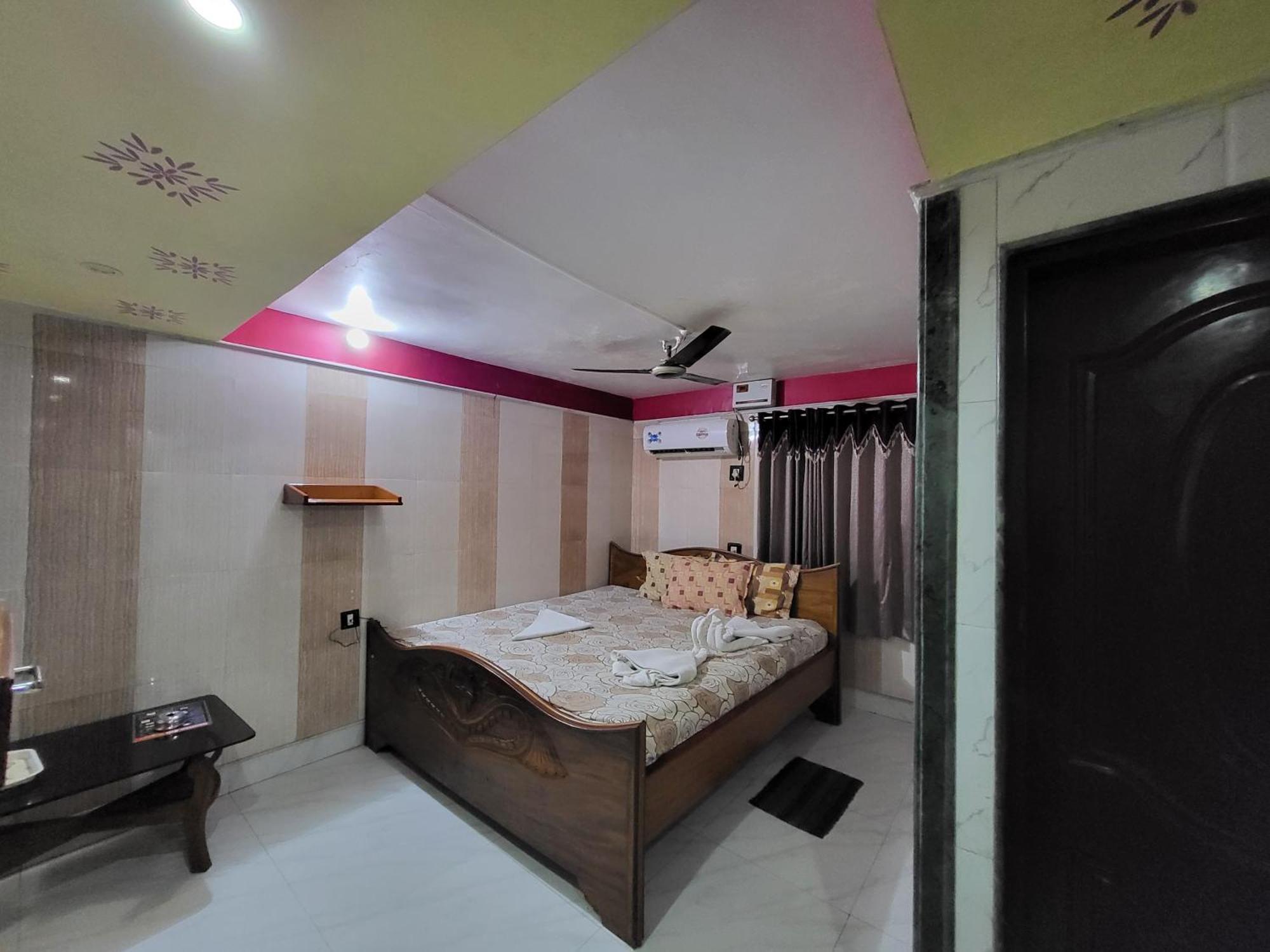 Abhishek Inn Дігха Екстер'єр фото