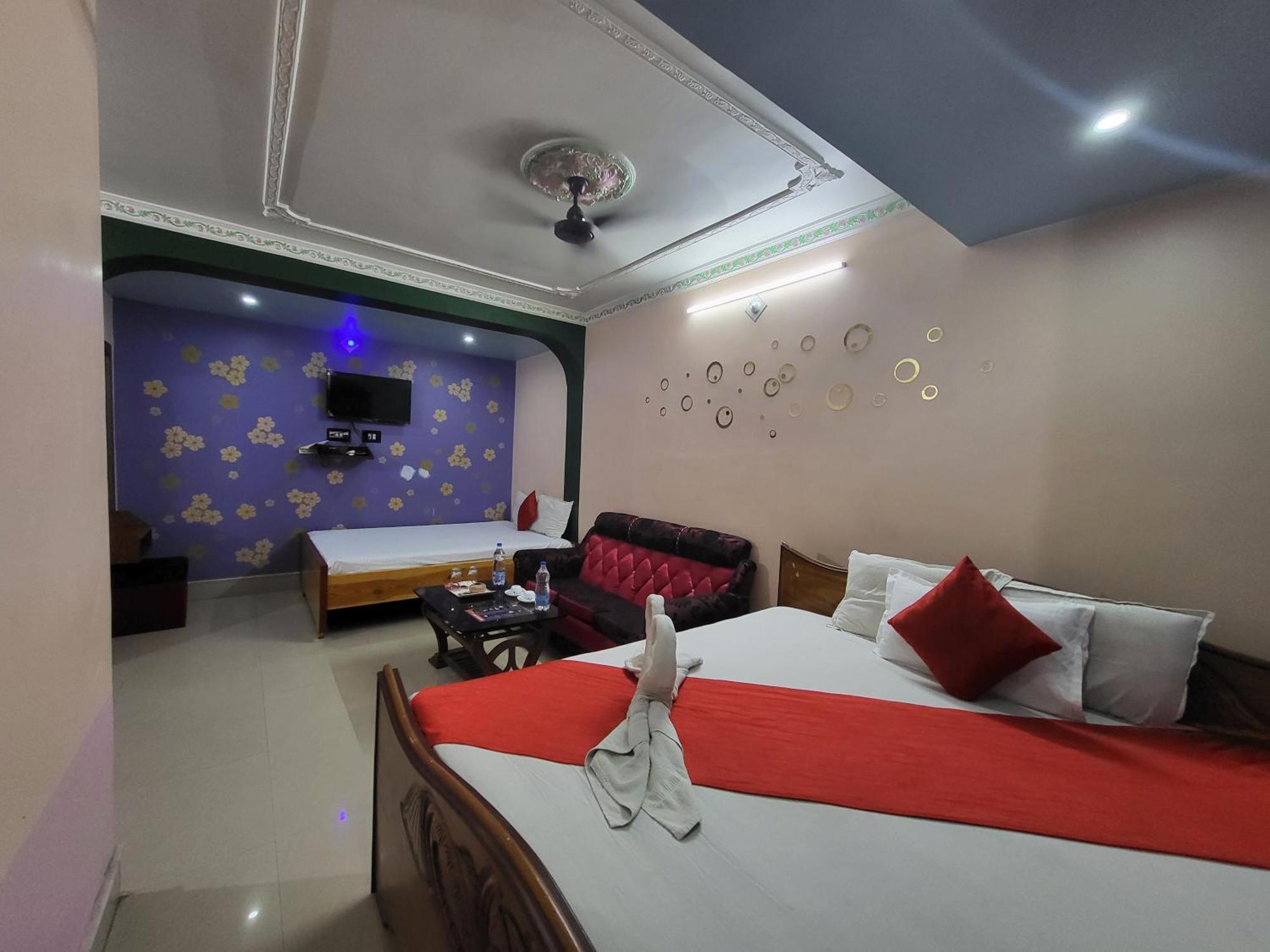 Abhishek Inn Дігха Екстер'єр фото