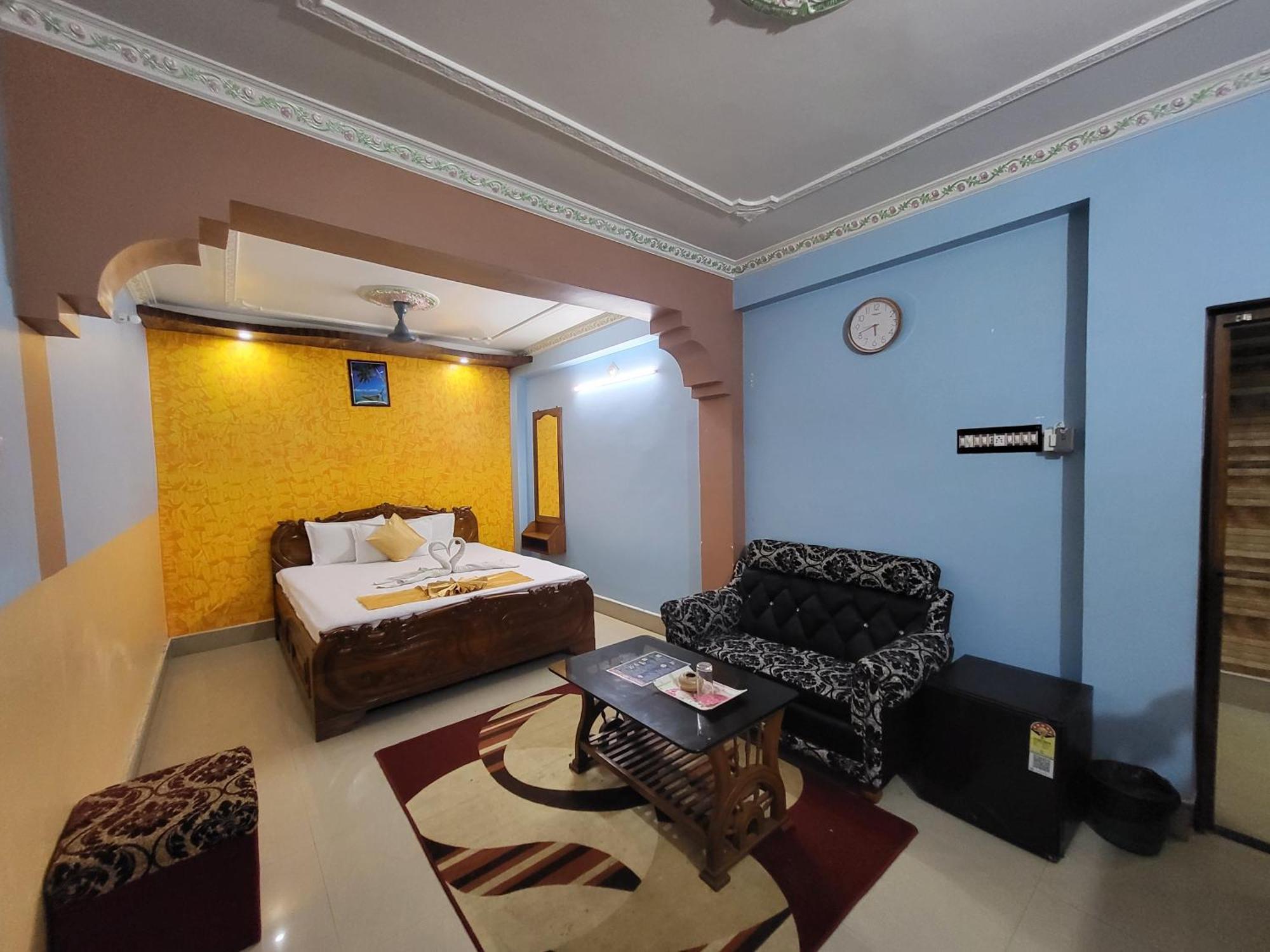 Abhishek Inn Дігха Екстер'єр фото